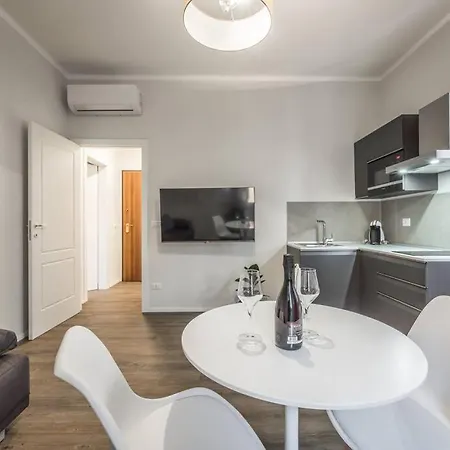 Apartman Cucchiari 6b Modena