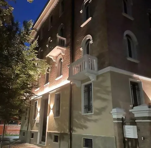 Cucchiari 6b Apartment Modena