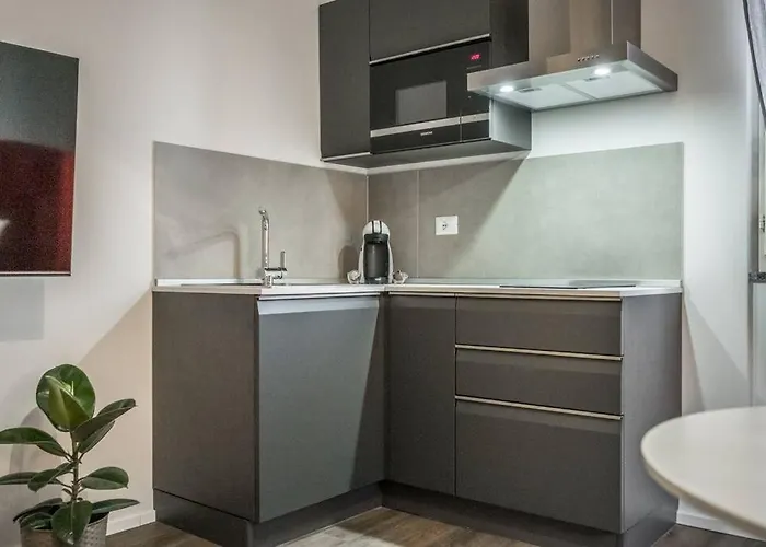 Cucchiari 6b Apartment *