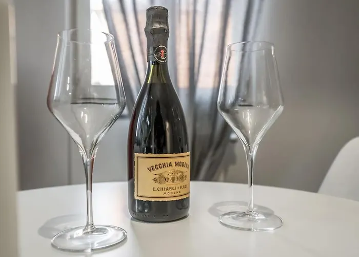 Cucchiari 6b アパート モデナ